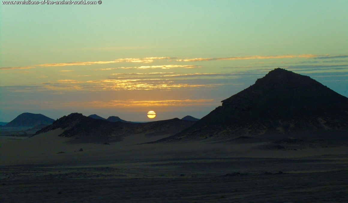 Abu Simbel desert sunrise